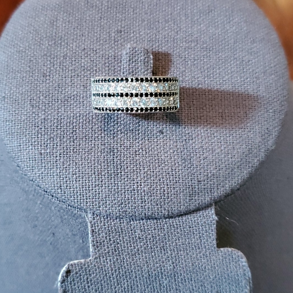 Sterling & crystal size 8 ring